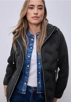 Softshell Übergangsjacke in Basel - Bild 1