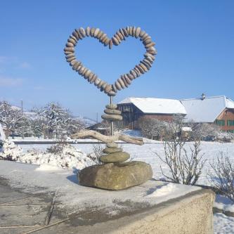 „Steinherz 80×45 cm – massive Gartendeko / Skulptur – Abholung T in Thun - Bild 1