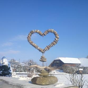„Steinherz 80×45 cm – massive Gartendeko / Skulptur – Abholung T in Thun - Bild 2