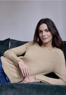 Strickpullover mit Knöpfen in Aarau - Bild 1