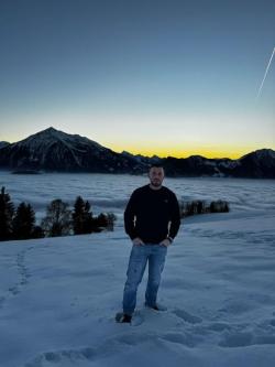 Suche Mann und Frau für threesome in Spiez - Bild 1