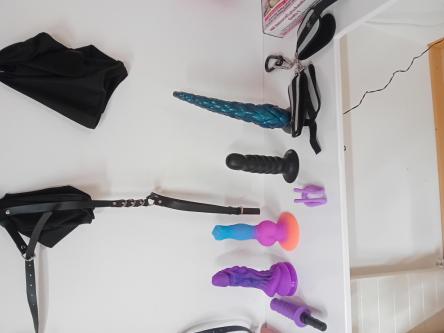 Suche Sub Teen/Lady/Milf/Gilfe Keine Paare nur W Raum Luzern in Rothenburg - Bild 6