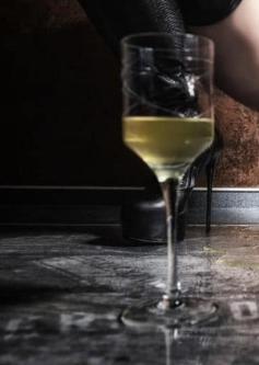 Suche die echte versaute Lady für Spiel und Spass in Schwyz - Bild 1