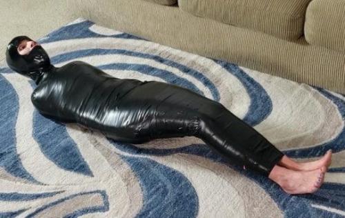 Suche eine frau für eine escape challenge an mir! Mit TG in Bassersdorf - Bild 3