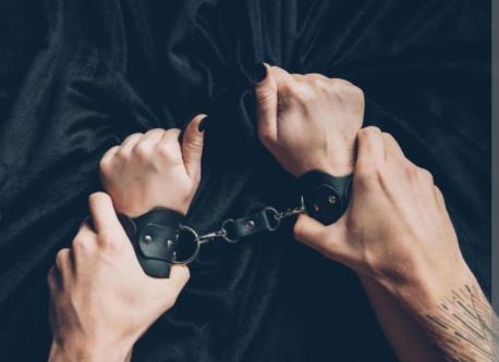 Suche jange schlanke Frau für Soft BDSM für TG in Schwyz - Bild 2
