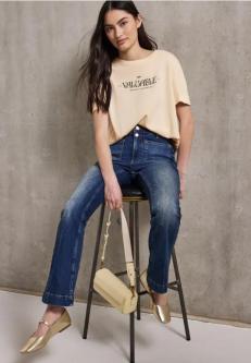 T-Shirt mit Wording in Basel - Bild 1