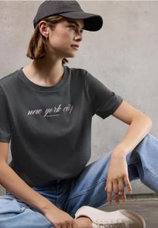 T-Shirt mit Wording in Liestal - Bild 1
