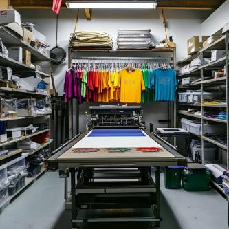 T-Shirts bedrucken lassen – ab 1 Stück, schnell & günstig! in Ostermundigen - Bild 1