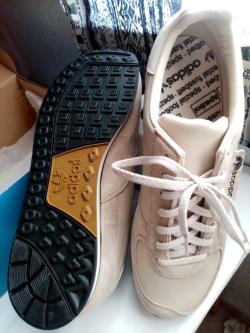 ADIDAS TENNIS Size 7. NEW, WITH BOX AND LABELS.63835222659075121