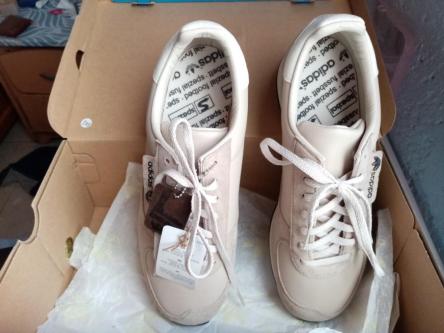 ADIDAS TENNIS Size 7. NEW, WITH BOX AND LABELS.63835222659075122