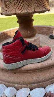 New and used sneakers63835219160963124