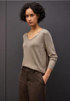 V-Neck Pullover in St. Gallen - Bild 1