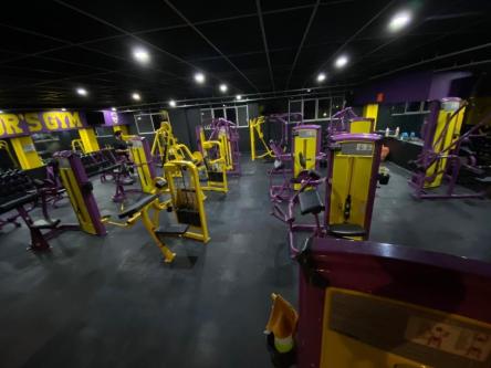 SALE OF COMPLETE GYM READY TO START UP63835270107265121