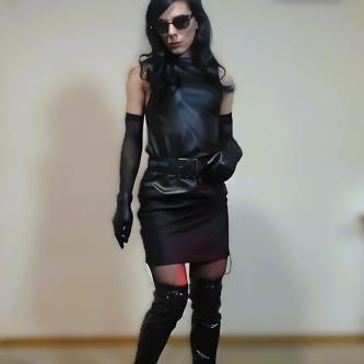 Verführerisches TV-Fetisch Model sucht aufregende Begegnungen! in Biel - Bild 2
