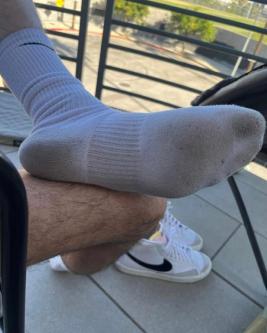 Verkaufe meine getragenen socken auf wunsch ) in St. Gallen - Bild 2