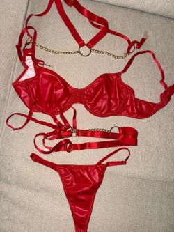 Welche SIE verkauft ihre Dessous oder Bikini in Baden - Bild 1