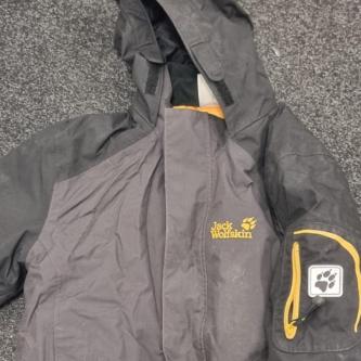 Winterjacke wolf skin in Luzern - Bild 1