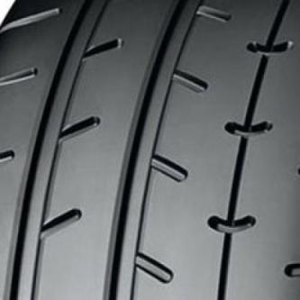 Yokohama Advan A052 215/40 R17 87W in Baden - Bild 1